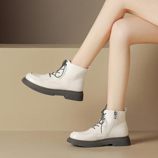 ZHR马丁靴女 2023秋冬新款休闲百搭黑色圆头短靴甜酷风潮流马丁靴 商品图5