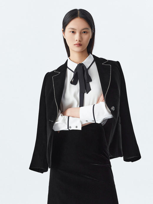 M1XXL1朗姿 通勤丝绒西服翻领西装 LCSP03VJK131 商品图5