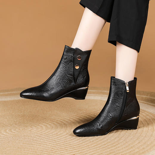秋冬新款，时尚圆头坡跟短靴XYM-k807 商品图3