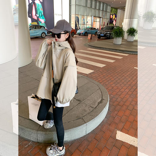 <曾小咸推荐>【酷帅girl】绿色冲锋衣 商品图3