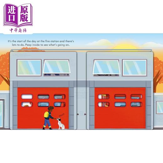 预售 【中商原版】偷偷看里面消防车是怎么工作的Peep Inside how a Fire Engine works 英文原版 儿童纸板书亲子绘本 图画书 进口 商品图1