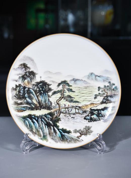 粉彩春耕山水圆盘 商品图0