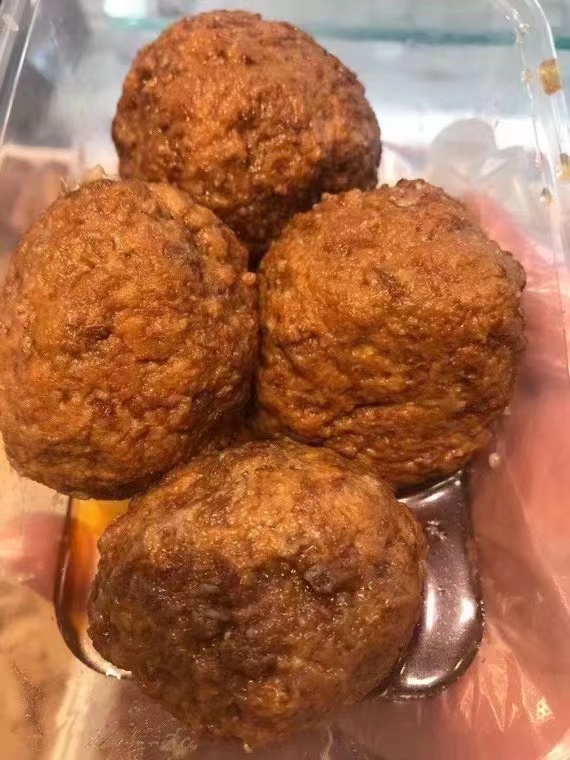 周五取货：【周福记红烧狮子头】1盒净重500g（5只）纯手工制作，爽滑顺口、肥而不腻、鲜香软嫩多汁！