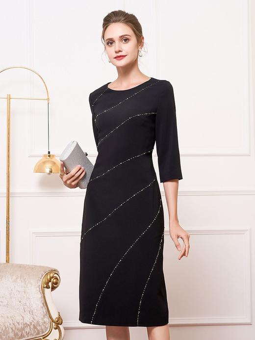 DNO-3HF1685-1宴装大码连衣裙 商品图3