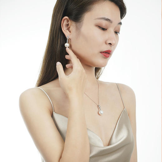 美裕  金18K海水珍珠耳钉 南洋珠 12.5-13mm白 106831 商品图4