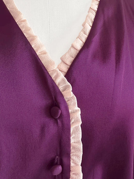 TYNVIE 雪纺木耳边装饰花瓣袖长袖上衣-紫色 商品图7