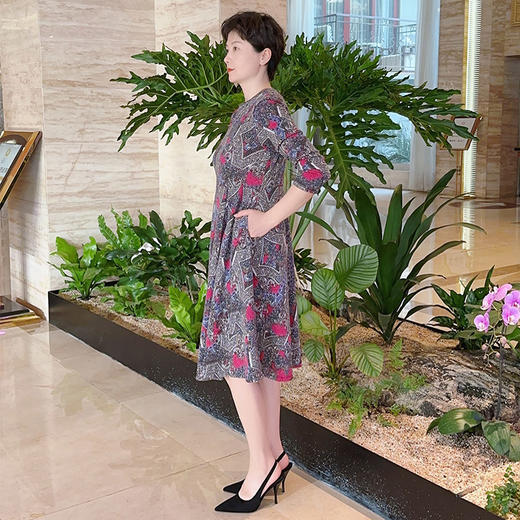 SAINT L’UCK/圣媛女装秋季中长款花色连衣裙SA319L13 商品图1