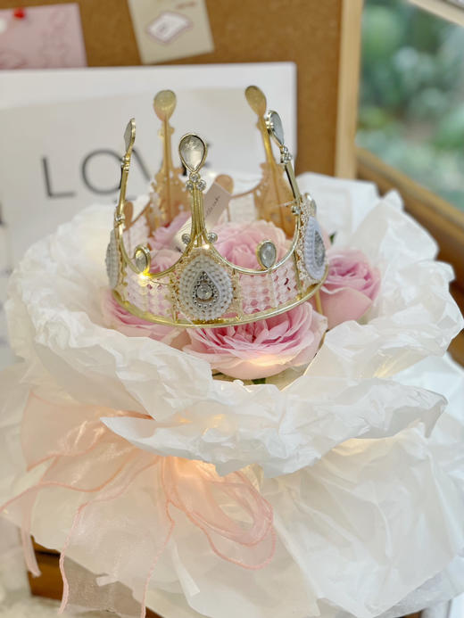 皇冠鲜花奶油蛋糕 下单前请仔细阅读商品详情 商品图0