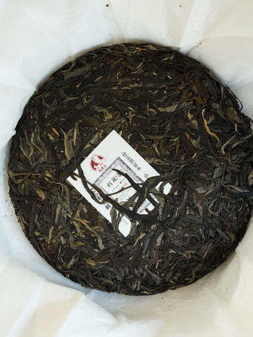 刮风寨500年纯料古树茶！2020年头春易武原始秘境刮风寨纯料生茶357g饼茶 商品图2