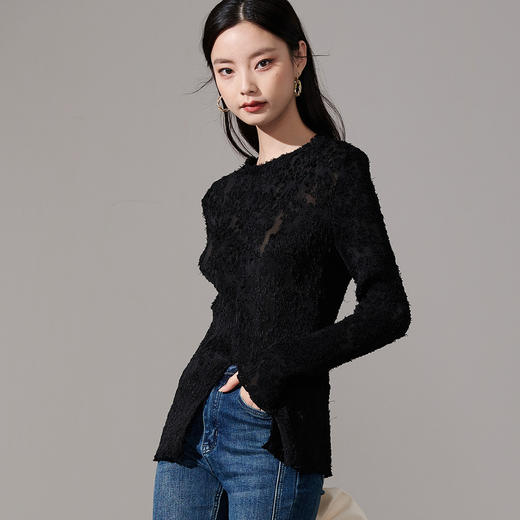 剩S/M/L 芳外【浮雕提花蕾丝T】2025春季新款褶皱肌理感女式T恤 商品图1