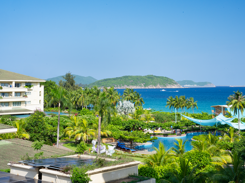 三亚天域一区甄选豪华海景房（建议2大1小）连住2晚+小火车+域兔兔+接机