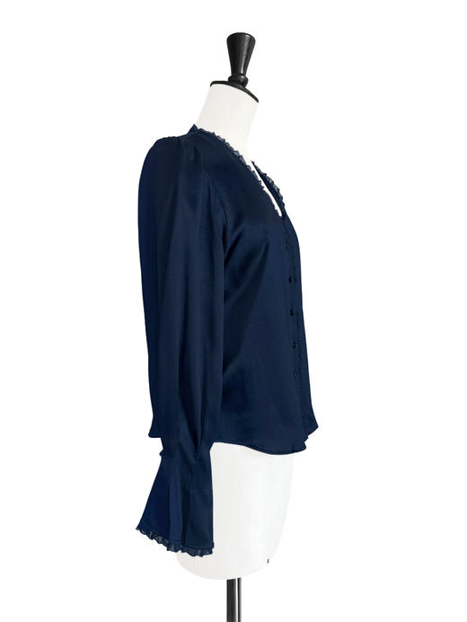 TYNVIE 雪纺木耳边装饰花瓣袖长袖上衣-藏青 商品图7