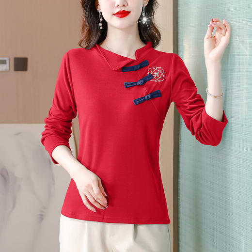 KQLA83N6654 文艺复古盘扣刺绣长袖打底衫女秋装2023新款大码宽松显瘦长袖T恤 商品图0