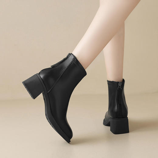 ZHR马丁靴女2023冬季新款厚底复古英伦黑色圆头英伦风气质女短靴 商品图1