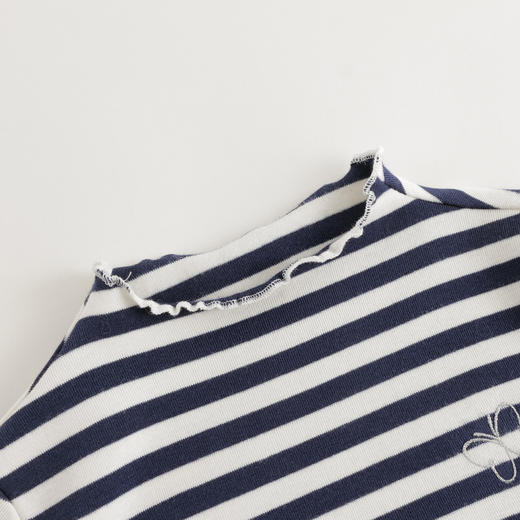 【马克珍妮 芦芙】秋冬新款 条纹花边立领柔软T恤打底衫 231706 商品图2