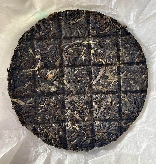 8月3日早9点【特惠清仓】【无量之巅】古树银毫高端品牌2021年布朗正山头春大树纯料 100克/盒 捡漏 商品图2