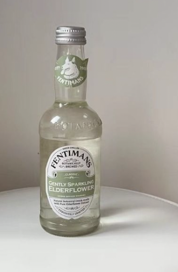 接骨木花气泡水