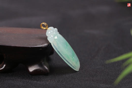 天然翡翠【福瓜】 吊坠     镶嵌：18k金镶 商品图3