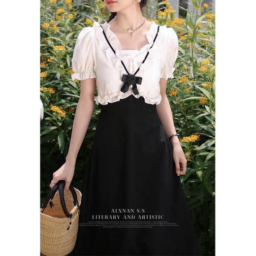 鹿向南《种满鲜花》法式假两件连衣裙女夏新款气质短袖裙子LXN29351 商品图1