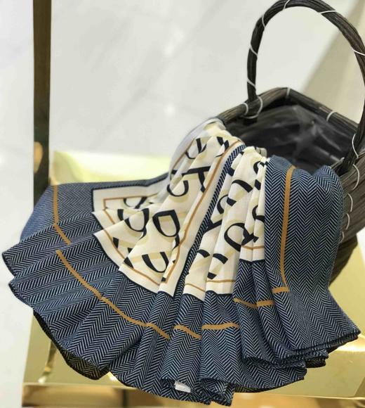 优品堂【花影摇曳】90方巾 商品图2