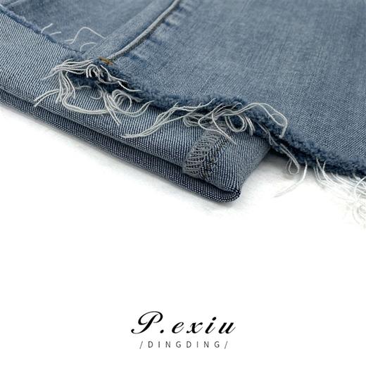 01-1潘依绣丁丁宠粉夏季新款破洞水洗休闲百搭显瘦牛仔裤 D5817 商品图3