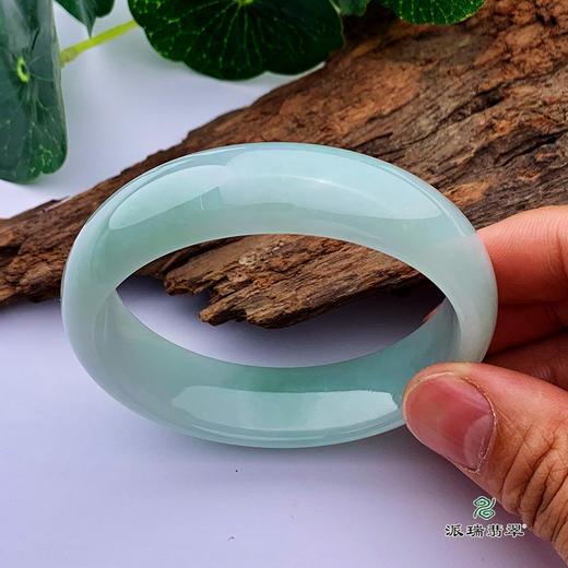 派瑞翡翠 翡翠手镯 糯种 浅绿 商品图1