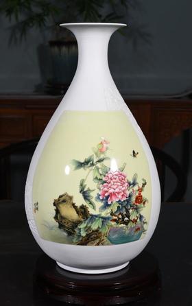 粉彩花鸟玉壶春