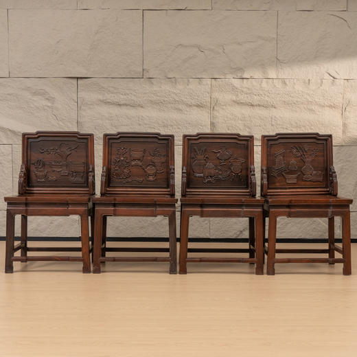 清 红木浮雕博古清供图背屏椅成堂（一堂四件） 商品图0