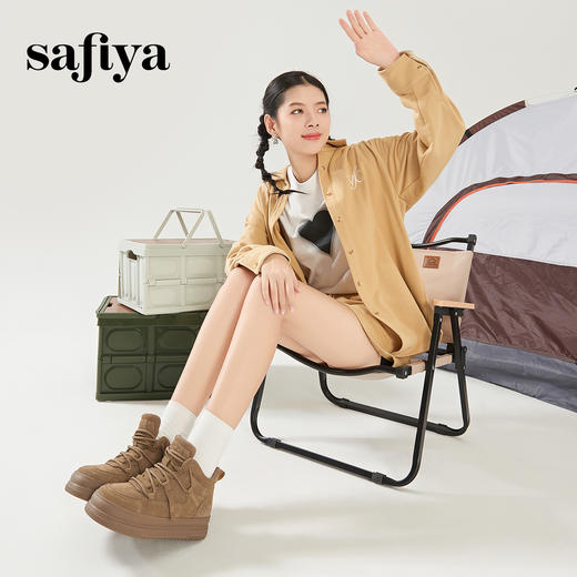 Safiya/索菲娅2023冬季新品 潮流复古高帮运动百搭厚底绒面工装板鞋 SF34116092/SF34118092 商品图5