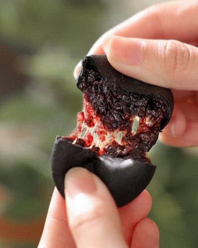 新增！4件包邮！好吃到上头！宝藏健康小零食🎁『米惦嘴馋零食合集①』爆款碱水系列🥨爆浆葡萄梅子🍇新品养生五红紫米饼、芝士猪肉片、快乐薯角、鹰嘴豆脆片~儿童都能吃👍🏻超多爆款小零食！ 商品图0