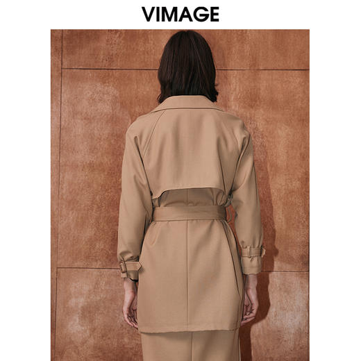 VIMAGE纬漫纪冬季新款时尚洋气经典翻驳领英伦风风衣外套V2004601 商品图4
