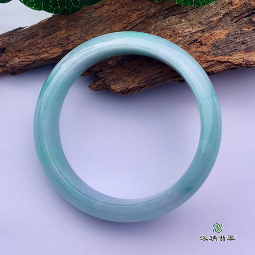派瑞翡翠 翡翠手镯 糯种 浅绿 商品图4
