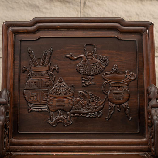 清 红木浮雕博古清供图背屏椅成堂（一堂四件） 商品图2