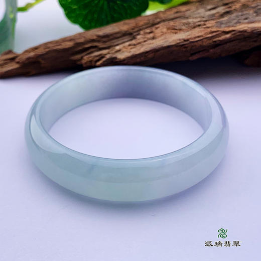 派瑞翡翠 翡翠手镯 糯种 浅绿 商品图3