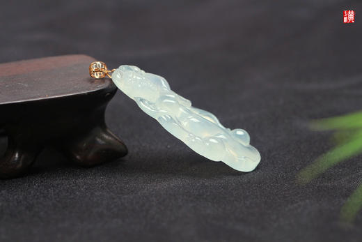 天然翡翠【飞天】 镶嵌：18k 金镶 商品图1