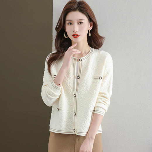 CC-33-2389羊毛针织开衫女士短款上小个子衣春秋钉珠高腰百搭小香风毛衣外套 商品图3