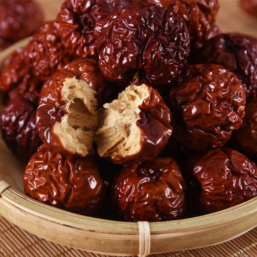 【蜜饯精选】新疆和田灯笼蜜枣 软糯细腻有嚼劲 高甜不腻无渣 新品灯笼形状蜜枣 地标/绿色认证 食品 商品图1