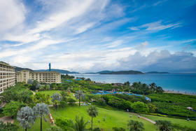 三亚天域二区精选豪华海景房（朝内侧建议2大1小）连住4晚起订含早+攀爬架+喂养食材