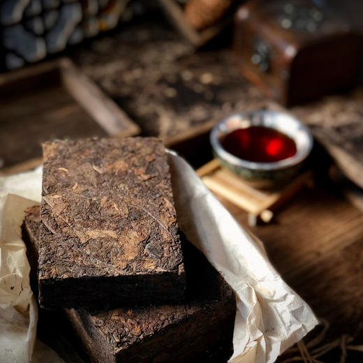 【干仓存放22年 布朗山古树茶砖】普洱熟茶 自然陈香 入口绵滑回甘好 250g/砖 *4，约1kg 商品图1