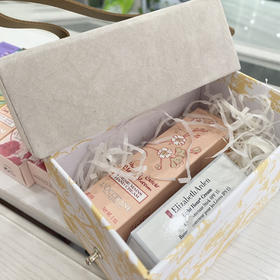 教师节礼物！雅顿润唇膏3.7g+欧舒丹护手霜30ml+精美礼盒！！