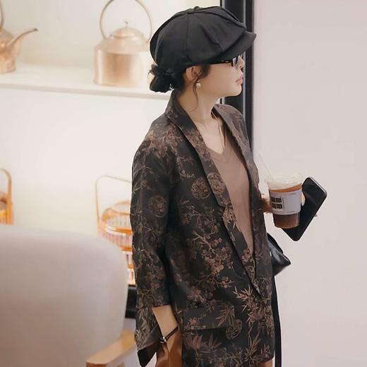 04-3潘依绣丁丁宠粉【香-云-纱】真-丝中式时尚花纹中袖西装 W-61348 商品图2