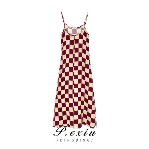 04-3潘依绣丁丁宠粉PanYiXiu/潘依绣人-丝-气质显瘦高级质感棋盘格吊带连衣裙W-61345 商品图1
