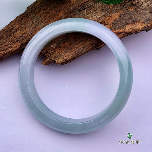 派瑞翡翠 翡翠手镯 糯种 浅绿 商品图1