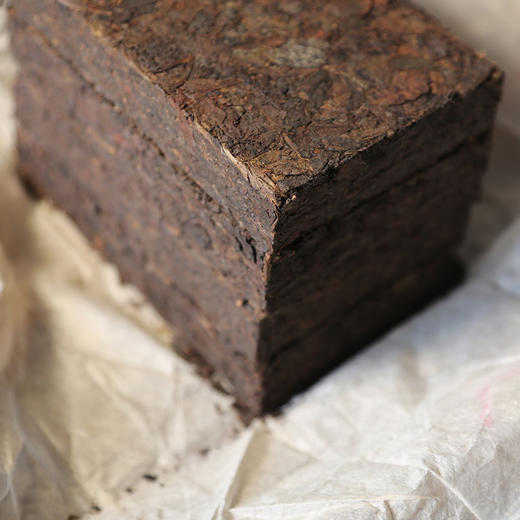 【干仓存放22年 布朗山古树茶砖】普洱熟茶 自然陈香 入口绵滑回甘好 250g/砖 *4，约1kg 商品图3