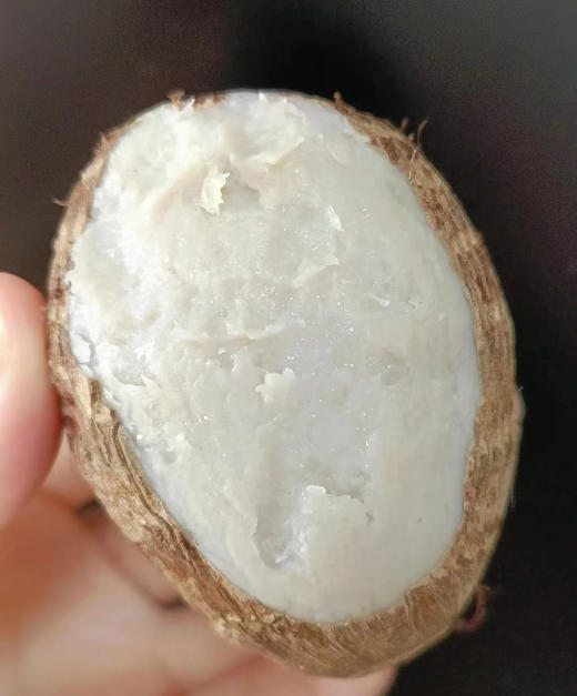 自然种植的奶油芋头，没有化学肥料，煮熟后没有硬块，老人吃了容易消化，预防骨质疏松，孩子吃了能预防蛀牙，经常吃有洁净牙齿的功效！5斤/袋 商品图1