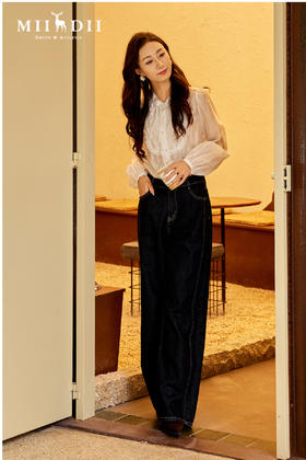 优雅至上，弥漫着经典年代的复古腔调