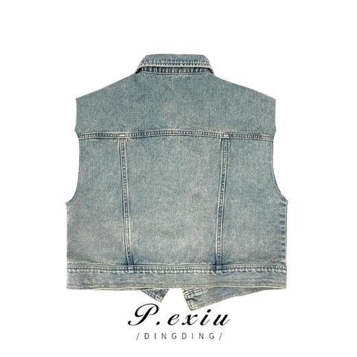 03-3潘依绣丁丁宠粉【现货】0514 PanYiXiu/潘依绣夏季设计感坎肩无袖复古时尚洋气牛仔马甲 D5896 商品图1