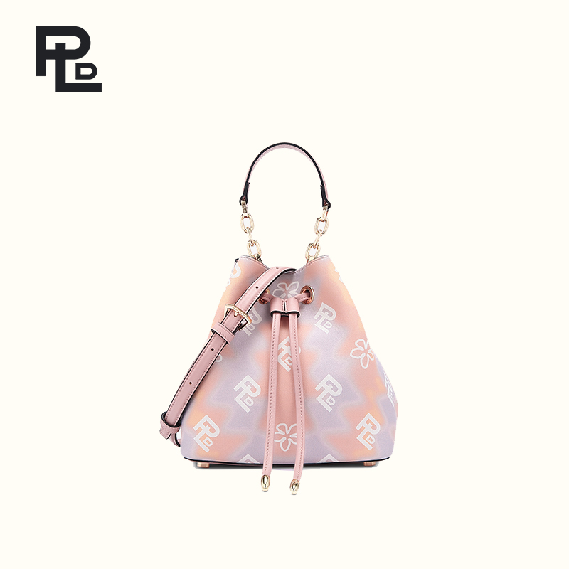 保兰德PLD东方雅奢头层牛皮水桶包大容量抽绳通勤手提斜挎单肩包体制内中国包