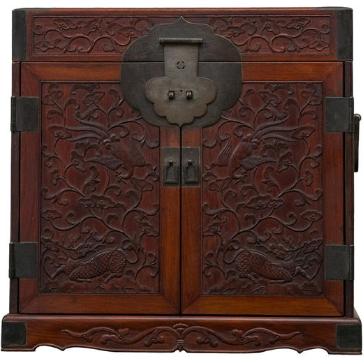 清 黄花梨浮雕麒麟引凤官皮箱 商品图5