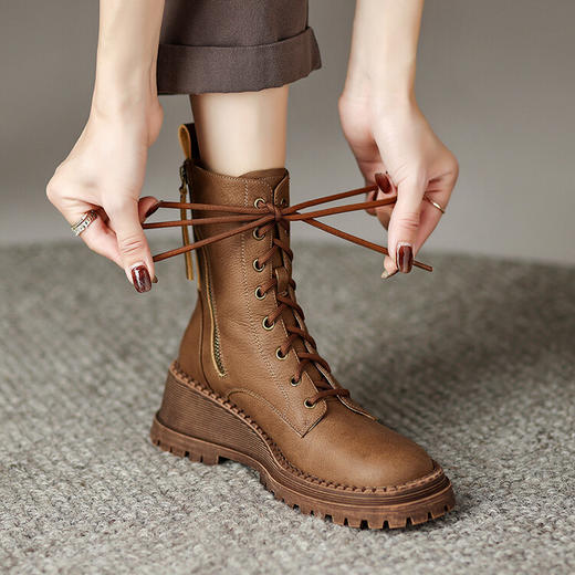 秋冬新款，厚底纯色侧拉链马丁靴HBP-3619 商品图3